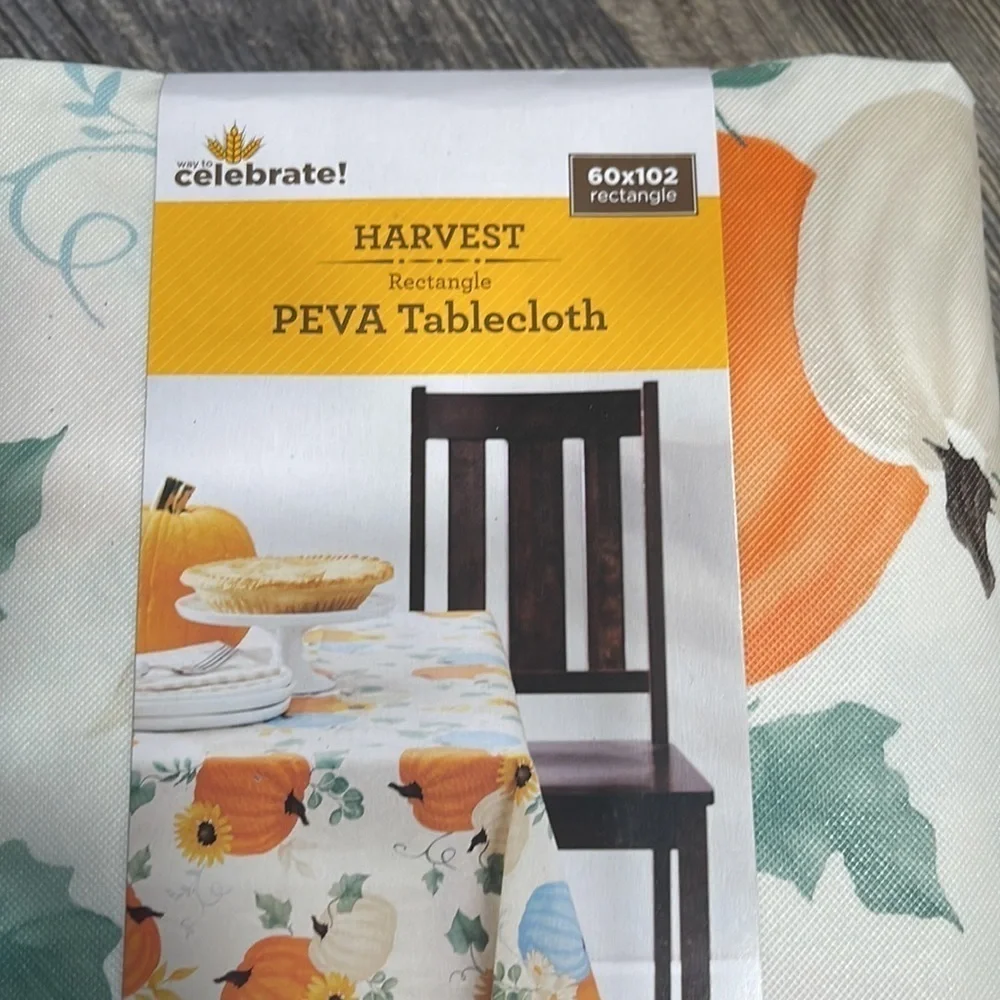 2 rectangle tablecloths